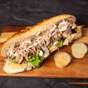 באגט טונה + ירקות